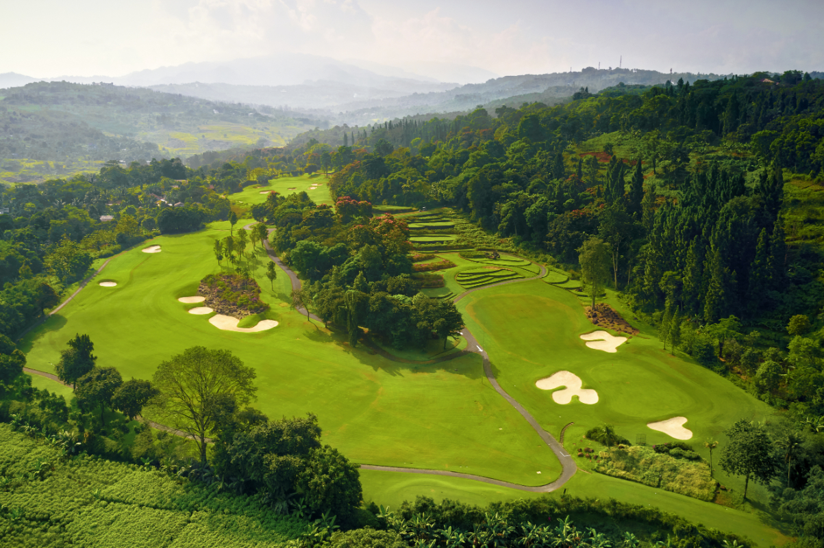 WEST GARDEN COURSE. HOLE 5, HOLE 6